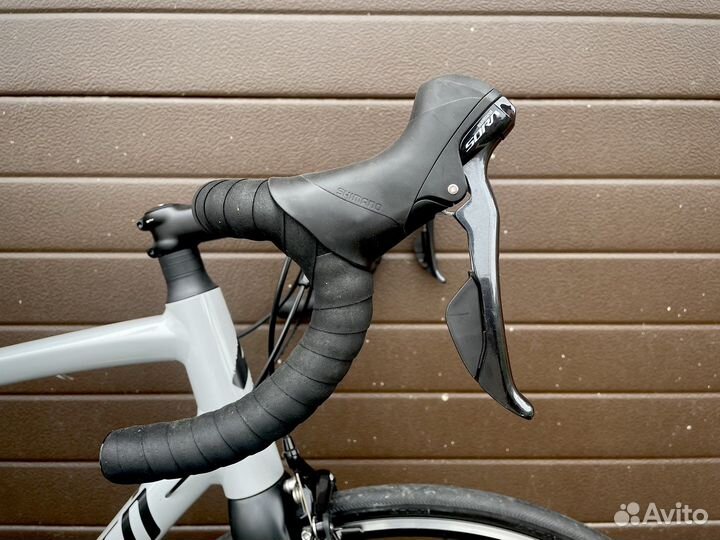 Шоссейный велосипед Specialized Allez E5 Sport