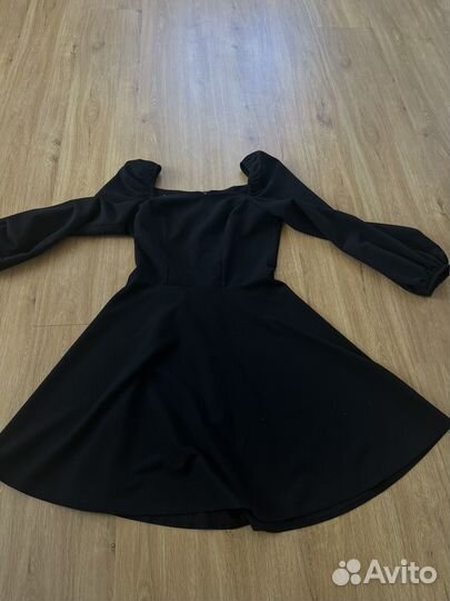 Платья женские вечерние