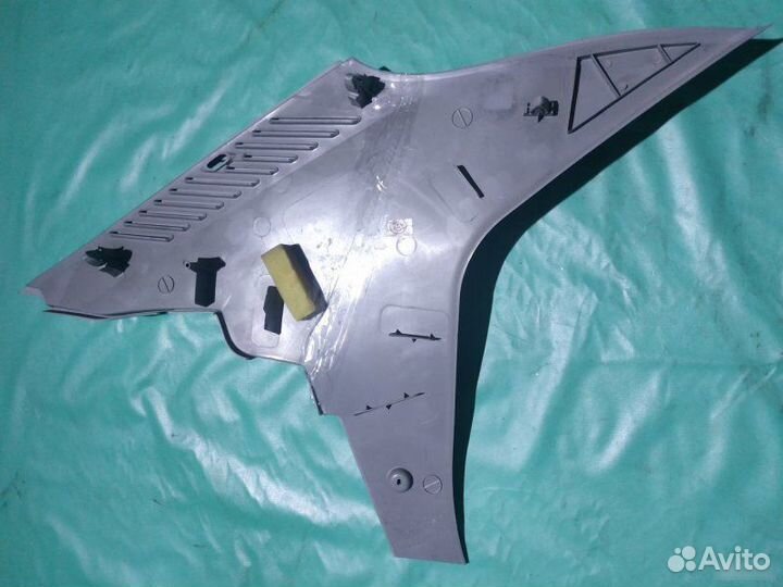 Пластик салона Renault Logan