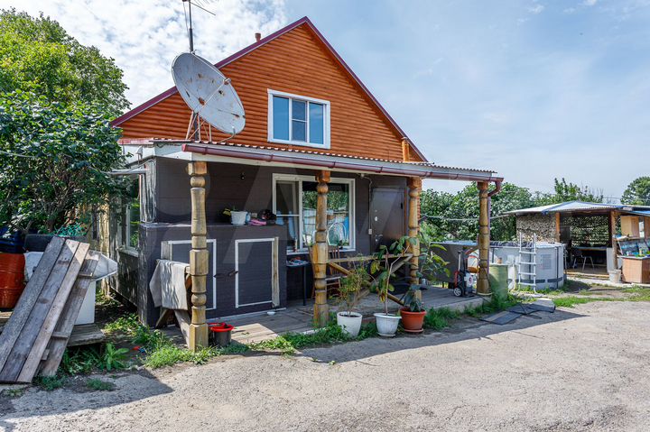 Коттедж 207 м² на участке 8,8 га