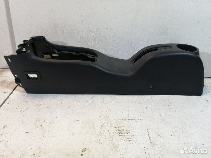 Консоль между сидений Chery Bonus A13 2011-2014