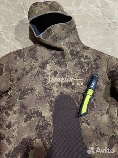 Сухой гидрокостюм для подводной охоты