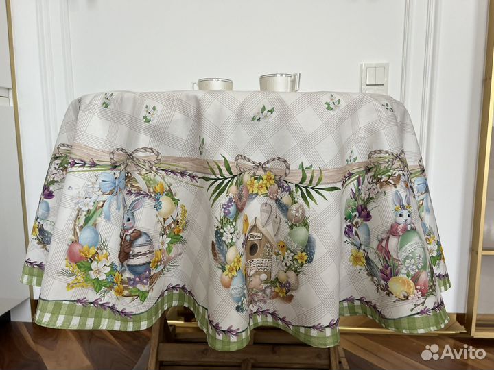 Круглые новогодние и зимние скатерти с пропиткой