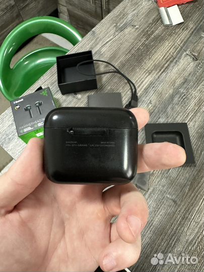 Беспроводные блютуз нашники Razer