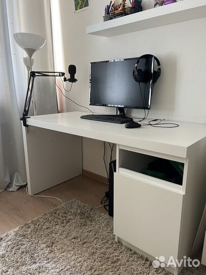 Стол IKEA мальм