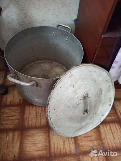 Кастрюля большая