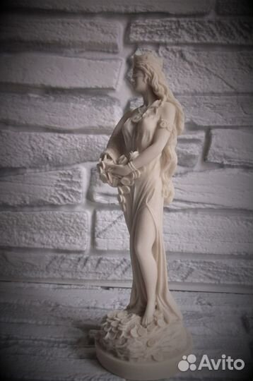 Статуэтка Фортуна из камня Богиня удачи