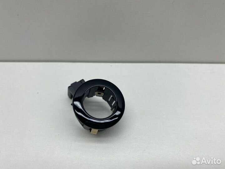 Крепление датчика парковки Toyota / Lexus