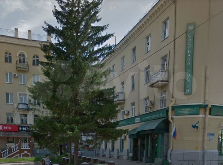 4-к. квартира, 102 м², 2/4 эт.