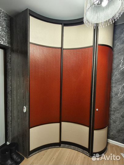 Радиусный шкаф