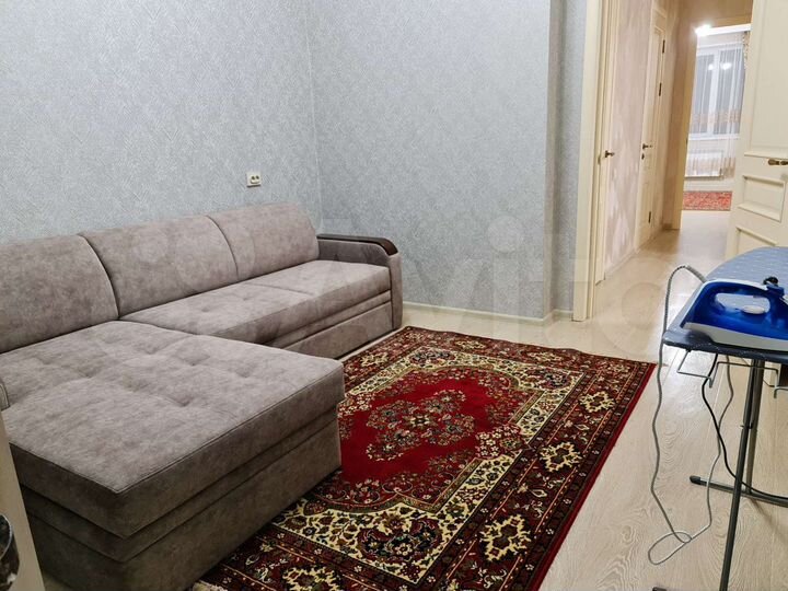 2-к. квартира, 58 м², 8/12 эт.