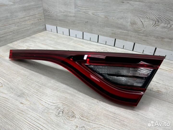 Фонарь задний внутренний правый Renault Arkana