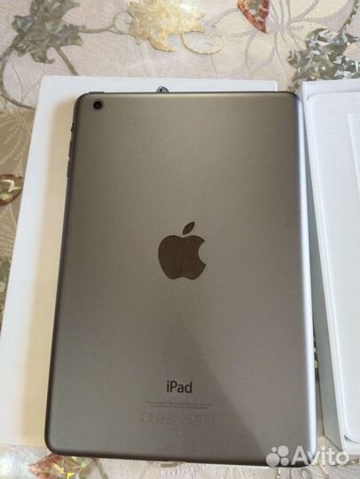 Планшет Apple iPad mini 16Gb Wi-Fi