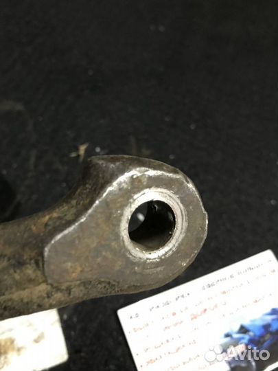 Кулак поворотный правый Фольксваген Гольф 2 Golf 2