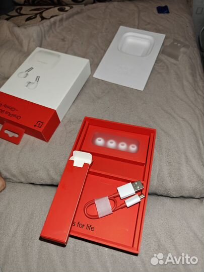Наушники OnePlus buds pro