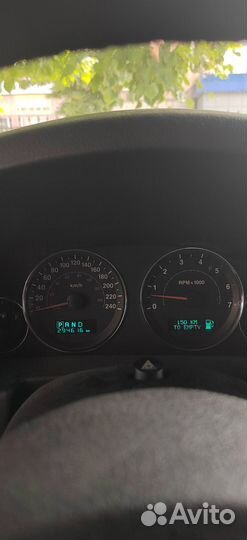 Jeep Commander 3.0 AT, 2007, 294 200 км