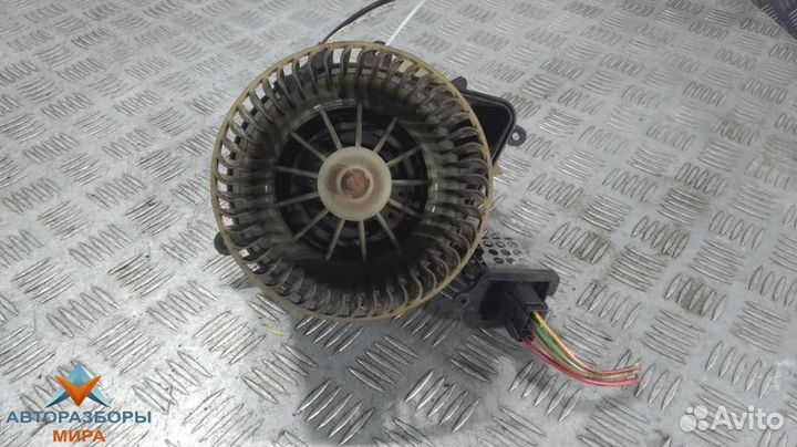 Моторчик печки Citroen Xantia рест. 1999 659941J