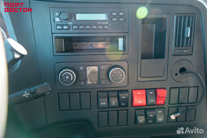 Shacman (Shaanxi) SX32586V384 с КМУ, 2023