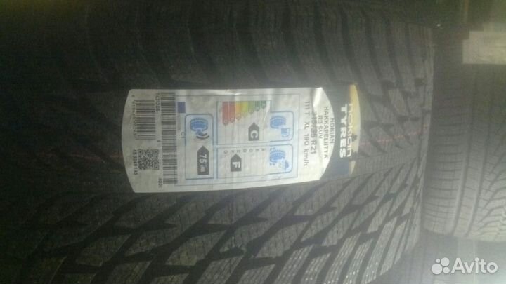 Nokian Tyres Hakkapeliitta R3 SUV 315/35 R21 и 275/40 R21 111T