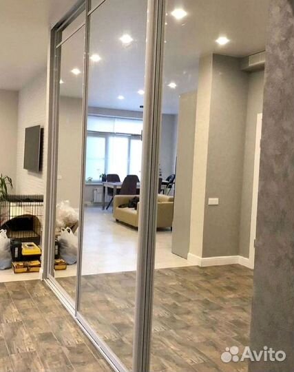 Шкаф в прихожую любые фасады