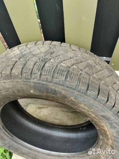 Pirelli Ice Zero FR 235/60 R18