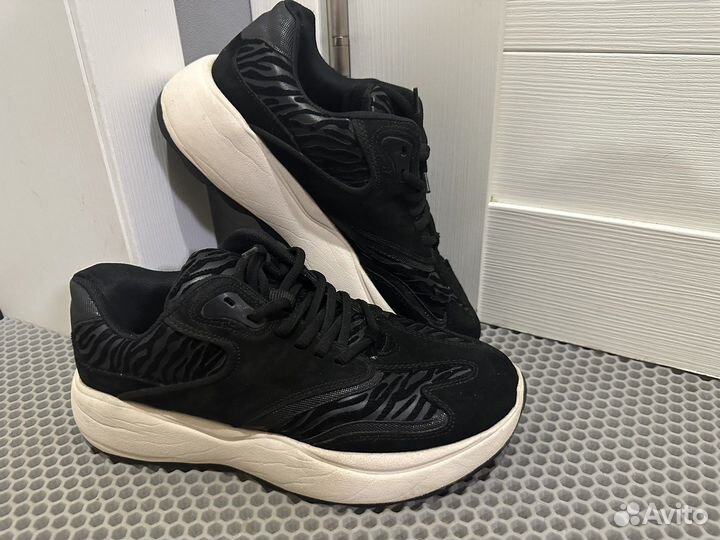 Кроссовки Zara 38