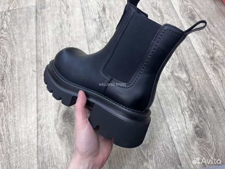 Кожаные ботинки женские Miu Miu зимние