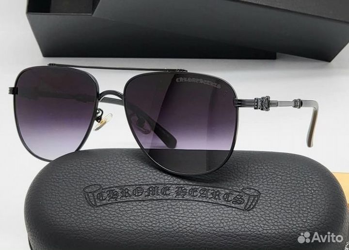 Солнцезащитные очки Chrome Hearts