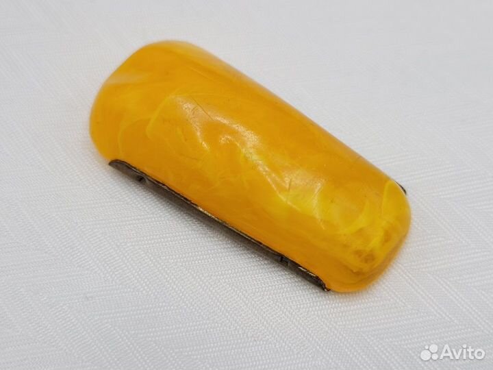 Брошь пластик цвет Янтарь желток / Бижутерия СССР