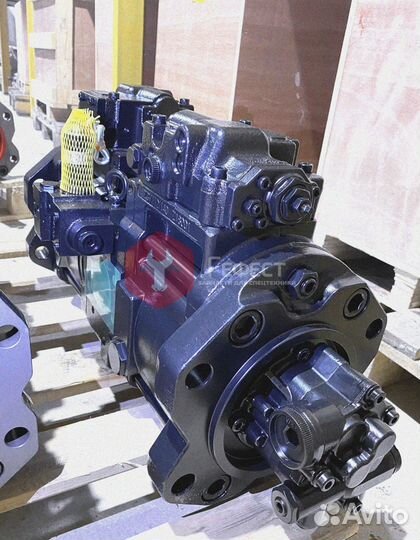 Гидравлический насос JCB JS200 215/13686