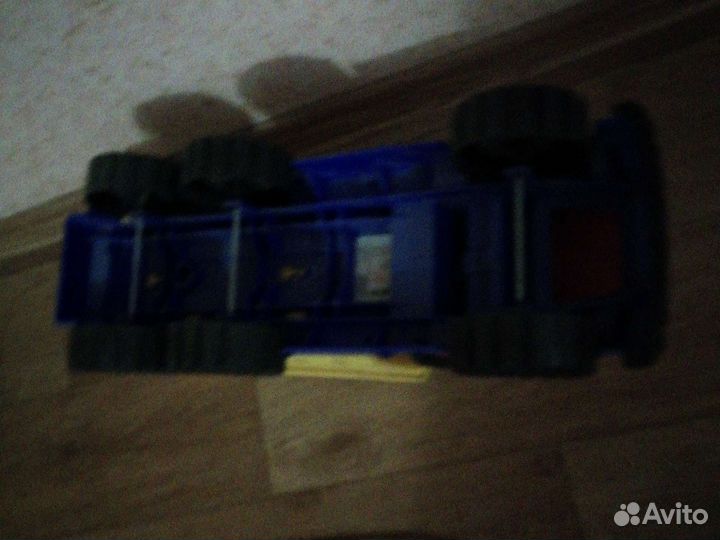 Игрушка грузовик