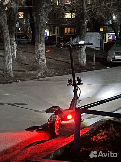 Электросамокат kugoo g booster