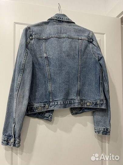 Джинсовая куртка levis