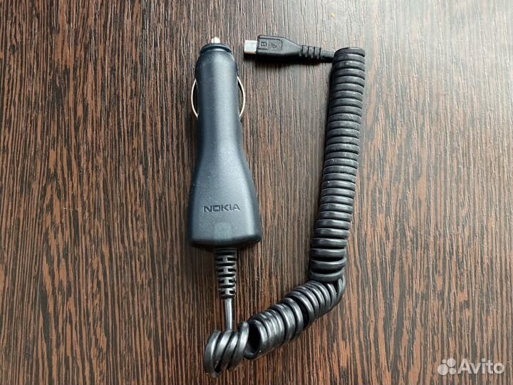 Автомобильное зарядное устройство Nokia DC-6
