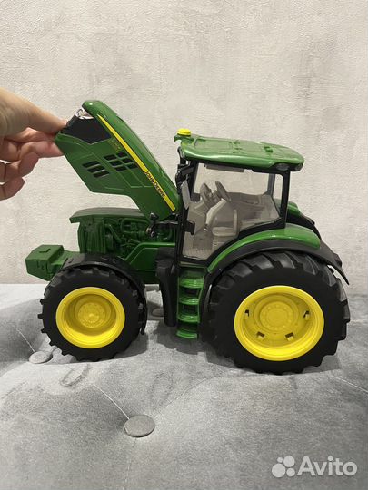 Трактор john deere