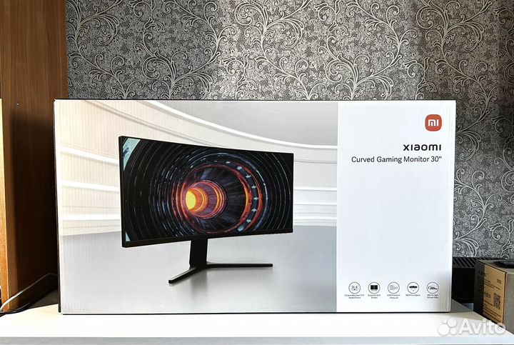 Новый монитор Xiaomi Mi Curved Gaming Monitor 30