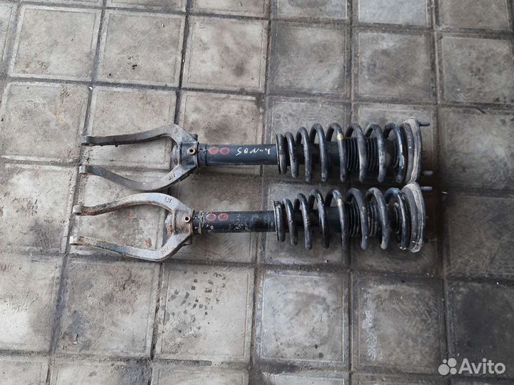 Стойки передние в сборе Hyundai Sonata 4