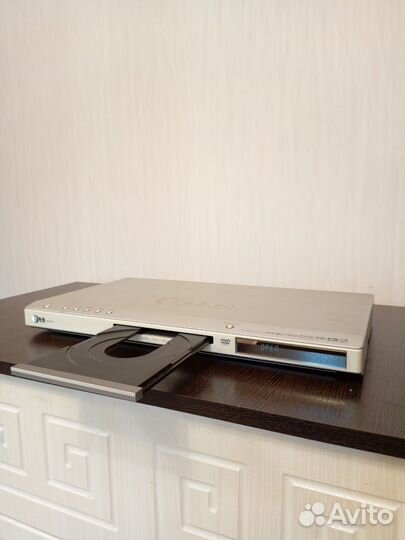 DVD плеер LG