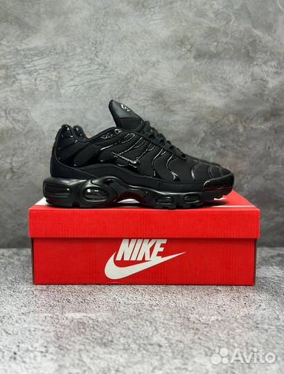 Кроссовки nike air max tn