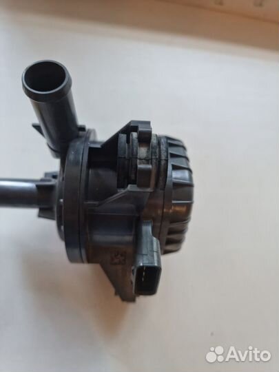 Помпа инвертора Lexus CT200