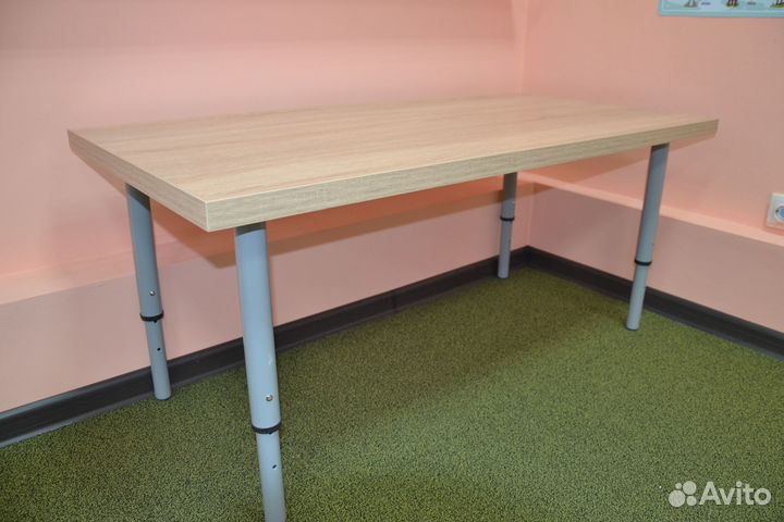 Детский стол