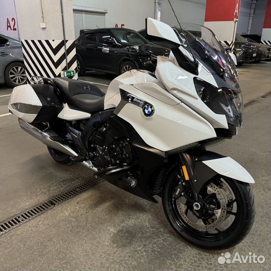 BMW K1600B White Edition