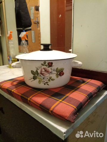 Кастрюля эмалированная. 4л