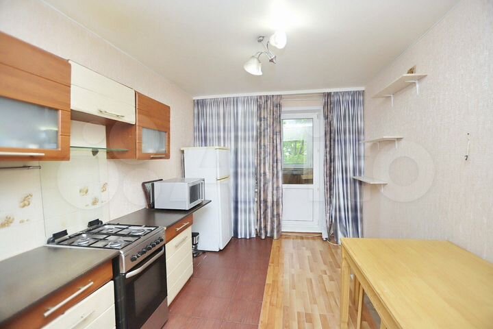 2-к. квартира, 68,4 м², 1/9 эт.