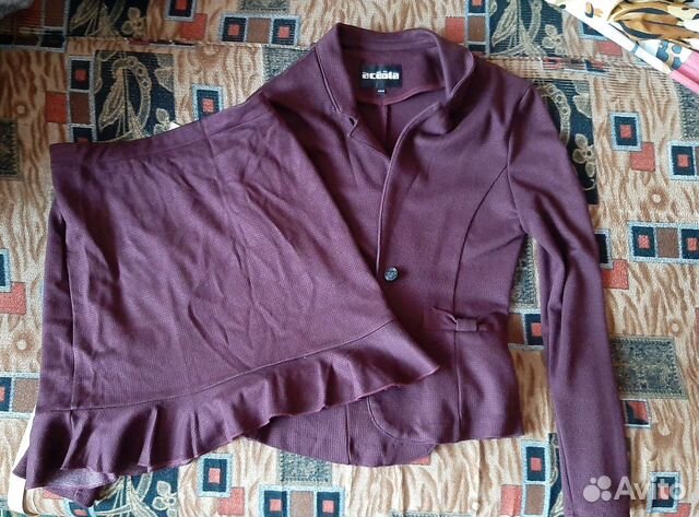 Костюм пиджак с юбкой