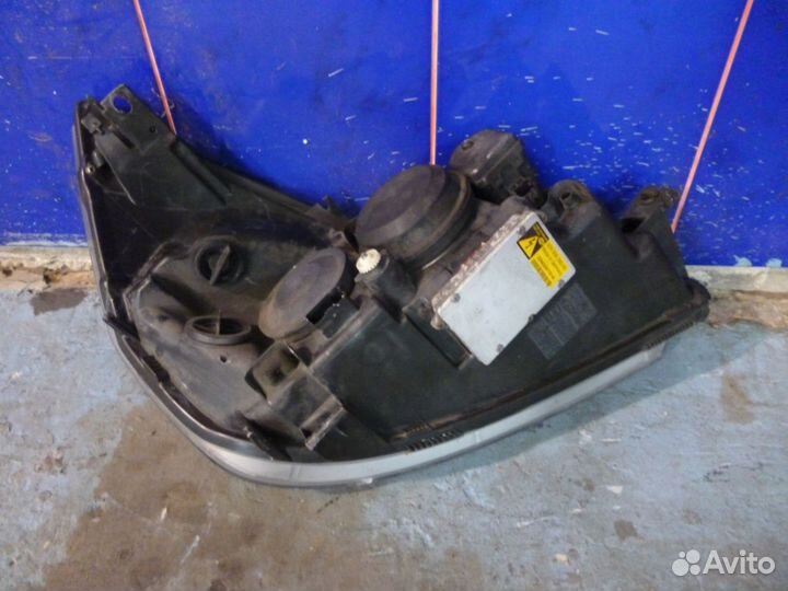 Фара Левая ксенон Renault Espace 4 Рено Еспейс 4