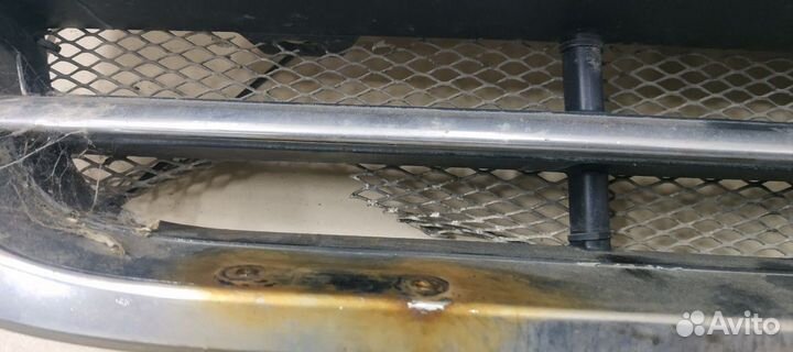 Решетка радиатора Ford Explorer