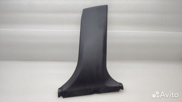 Обшивка центральной стойки правая Toyota Camry