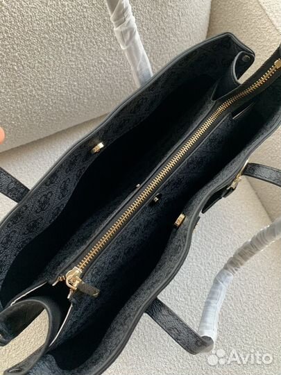 Сумка guess meridian оригинал новая с бирками