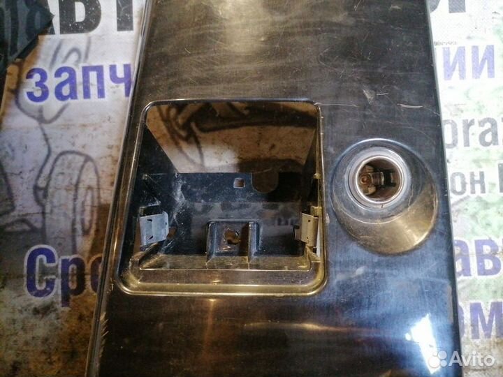 Консоль центральная Mitsubishi Lancer